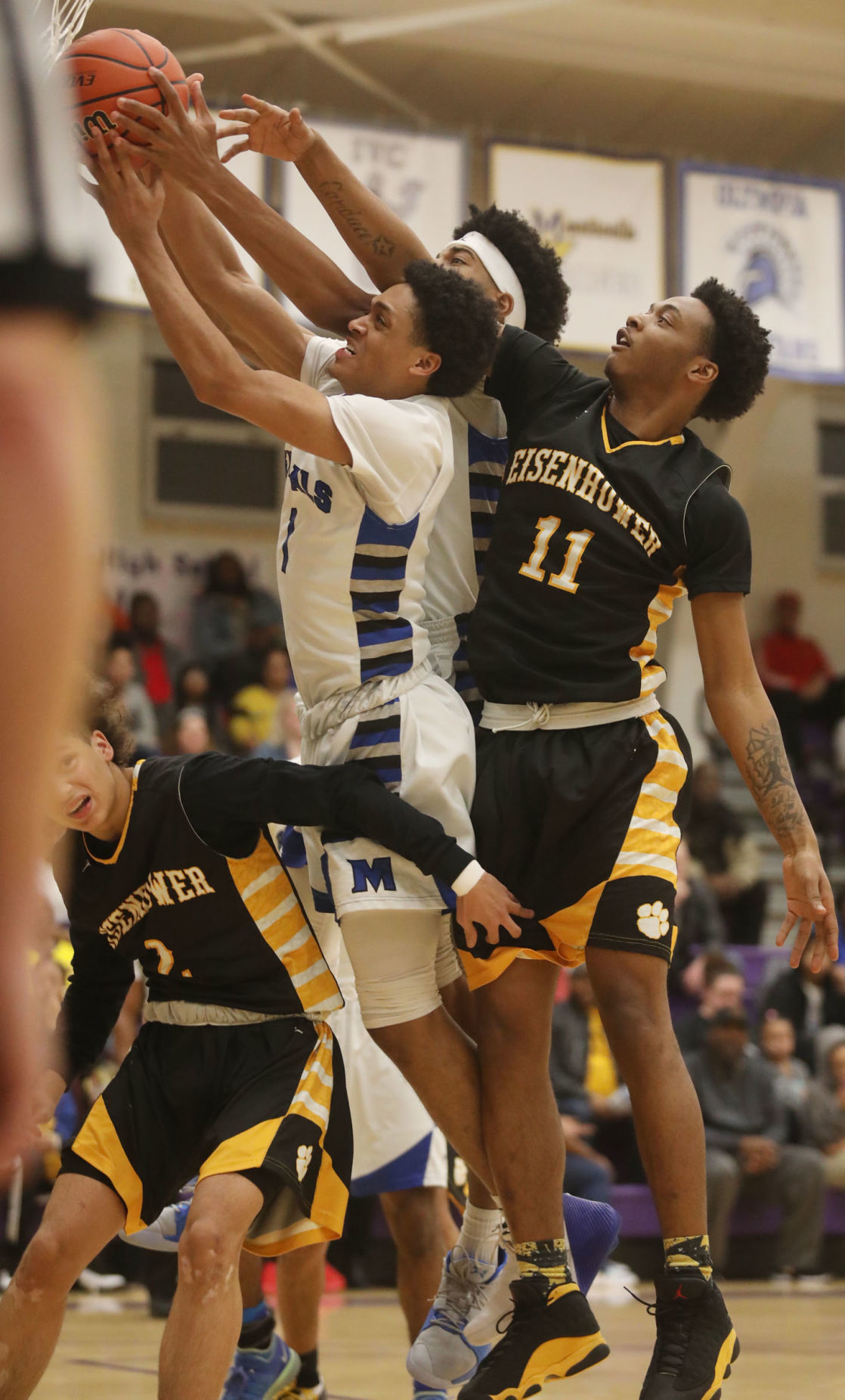 Eisenhower vs MacArthur boys basketball 4 2.25.19.jpg